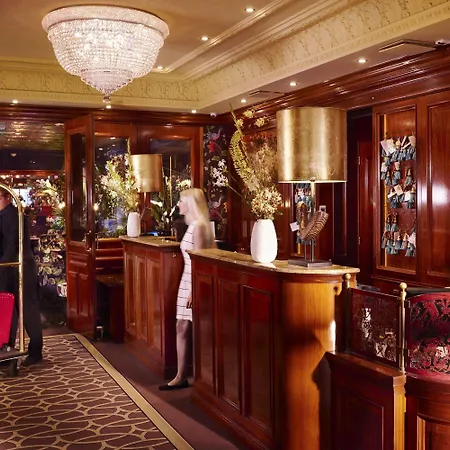 Hotell Estherea 4*