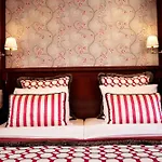 Estherea Hotel
