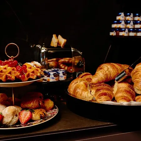 Hotel Estherea 4*