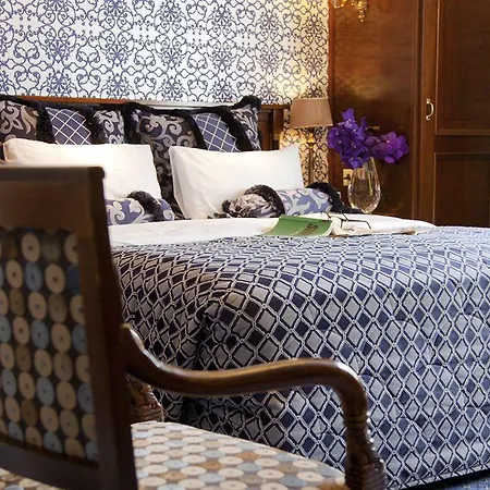 Estherea Hotel