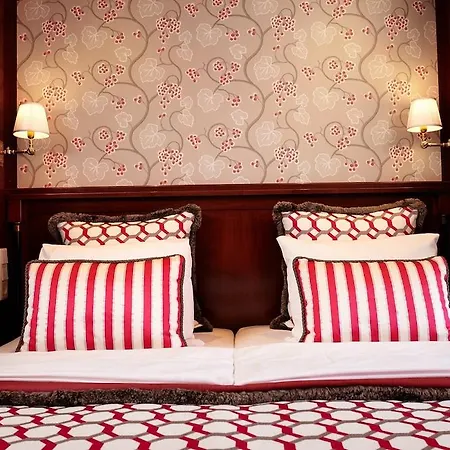 Estherea Hotel